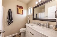 941 Suiter ST, Hollister, CA 95023