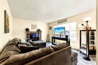 941 Suiter ST, Hollister, CA 95023