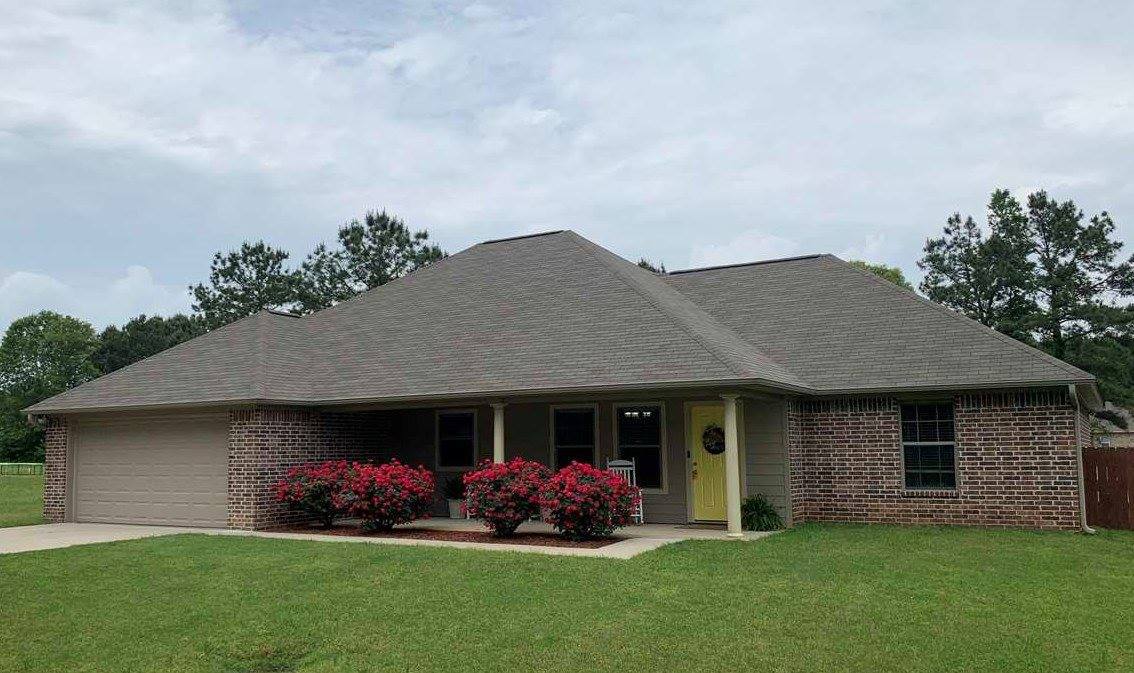 6 Patrick Dr, Texarkana, TX 75501