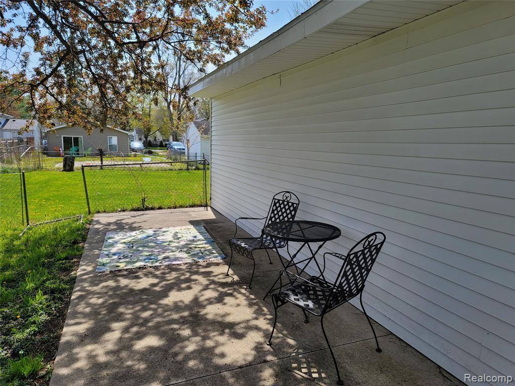 312 East Everettdale Avenue, Lansing, MI 48910