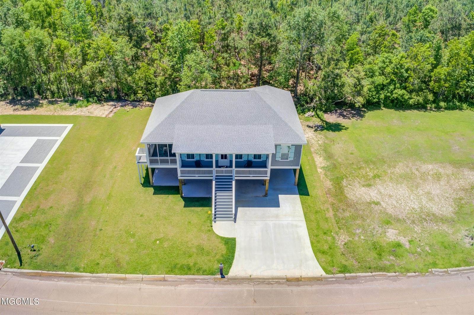 121 Whispering Pines Dr, Waveland, MS 39576 Listings NextHome