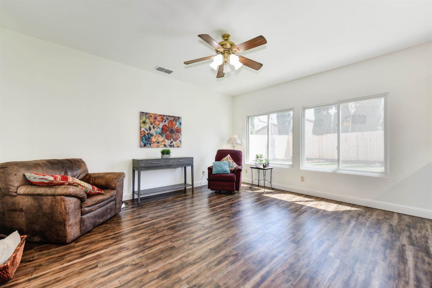 353 Bettencourt Drive, Roseville, CA 95678