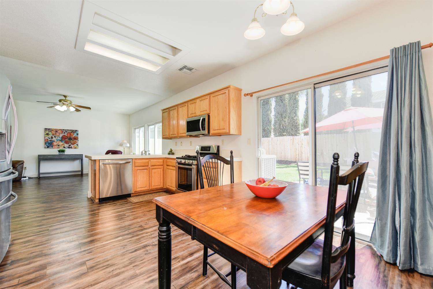 353 Bettencourt Drive, Roseville, CA 95678