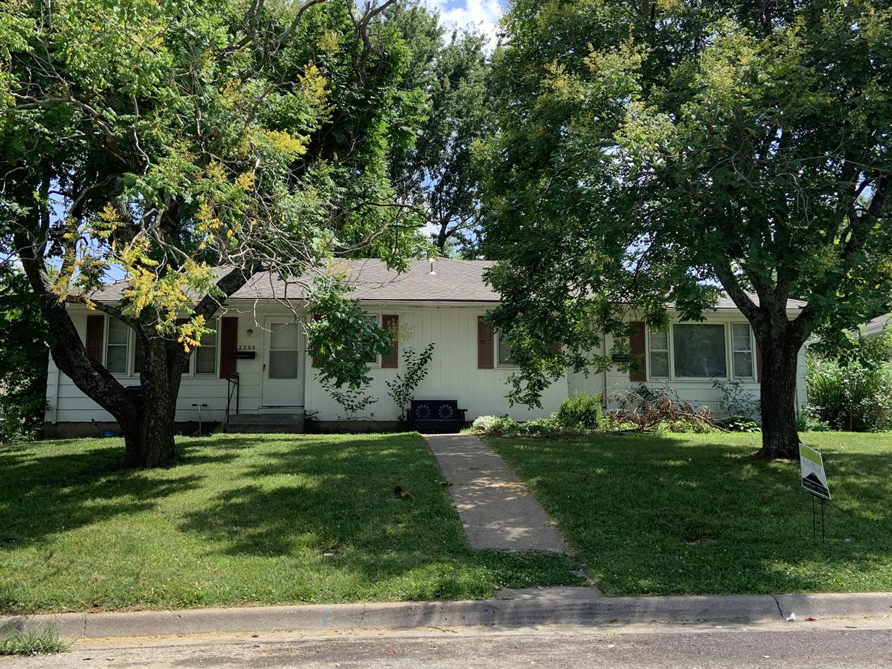 3305/3307 SW 29th Ter, Topeka, KS 66614