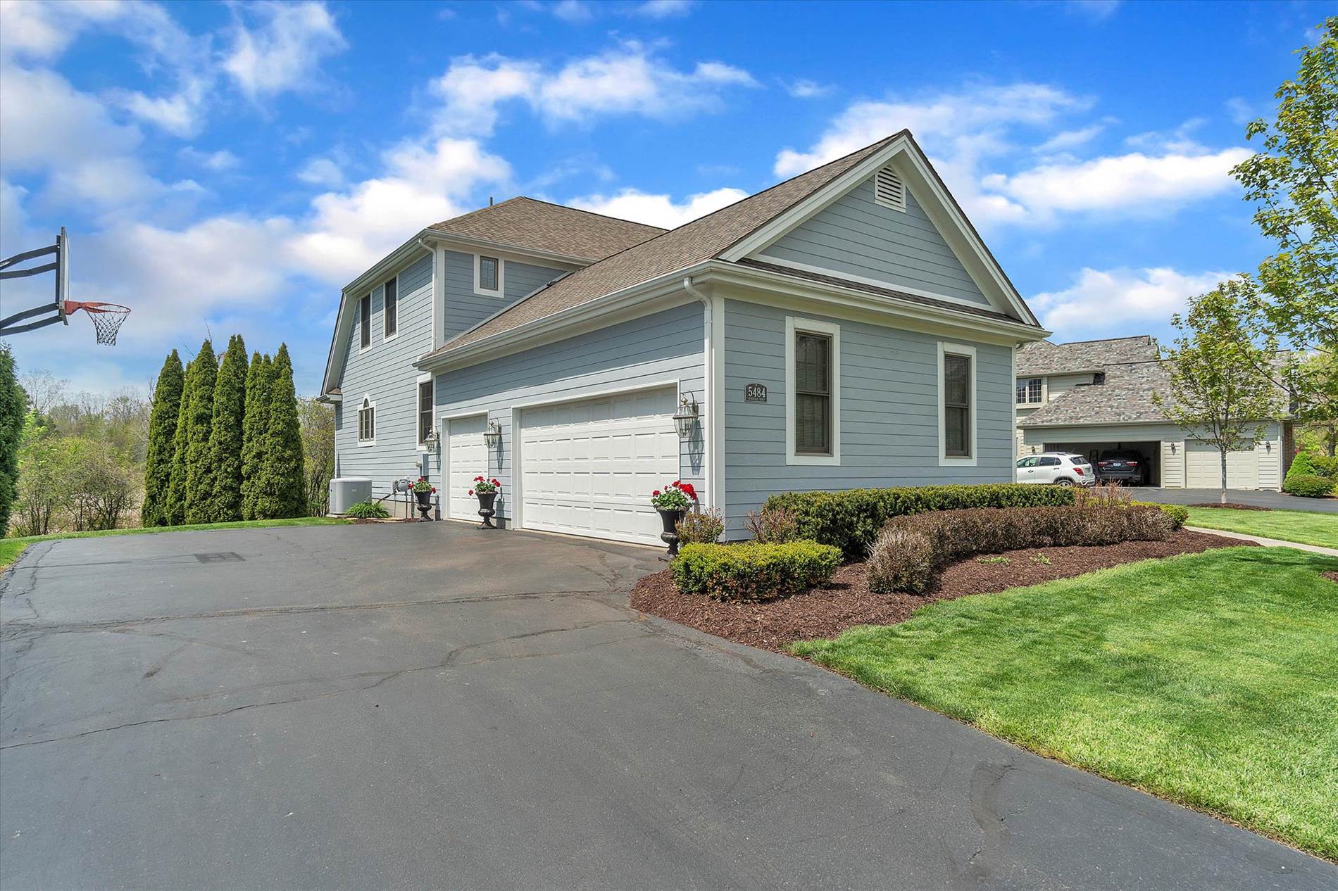 5484 Woodfield Pkwy, Grand Blanc, MI 48439 Listings NextHome Great