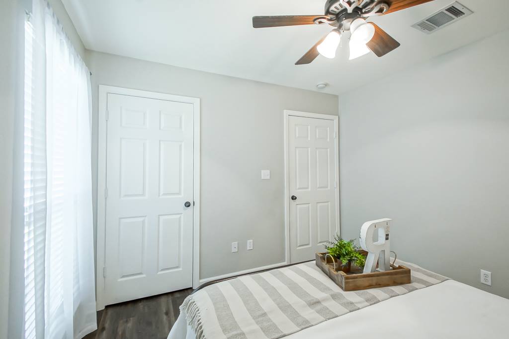 42294 Palmstone Ave, Prairieville, LA 70769