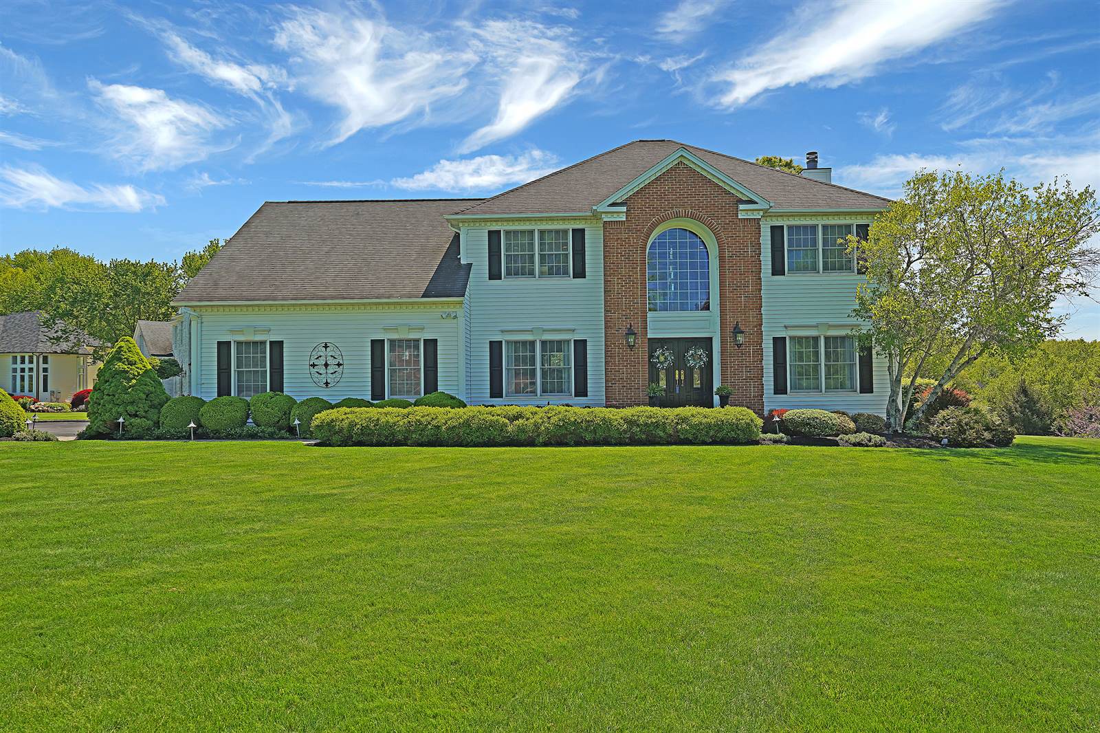 27 Joss Way, Long Hill Township, NJ 07946