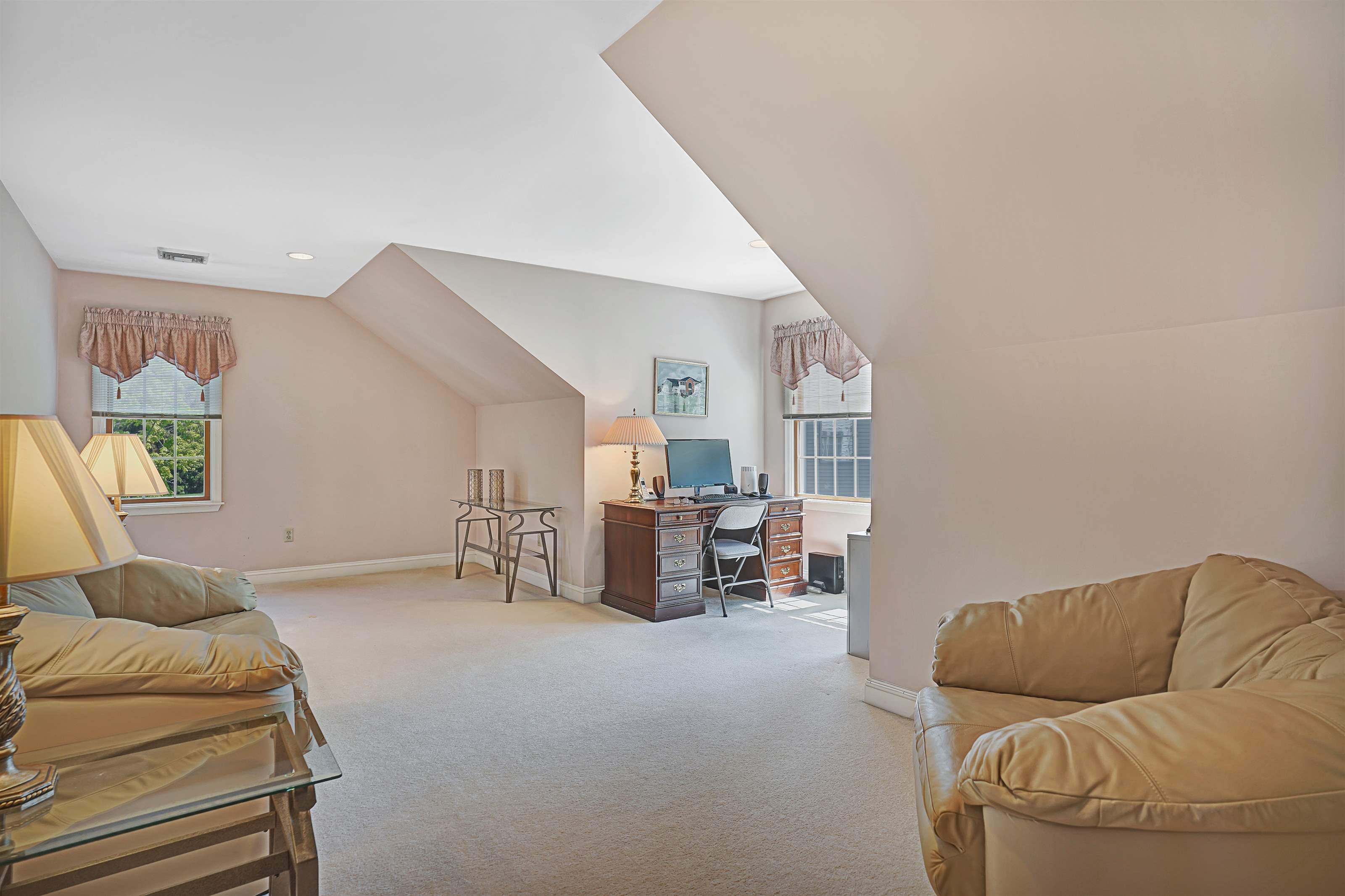 27 Joss Way, Long Hill Township, NJ 07946