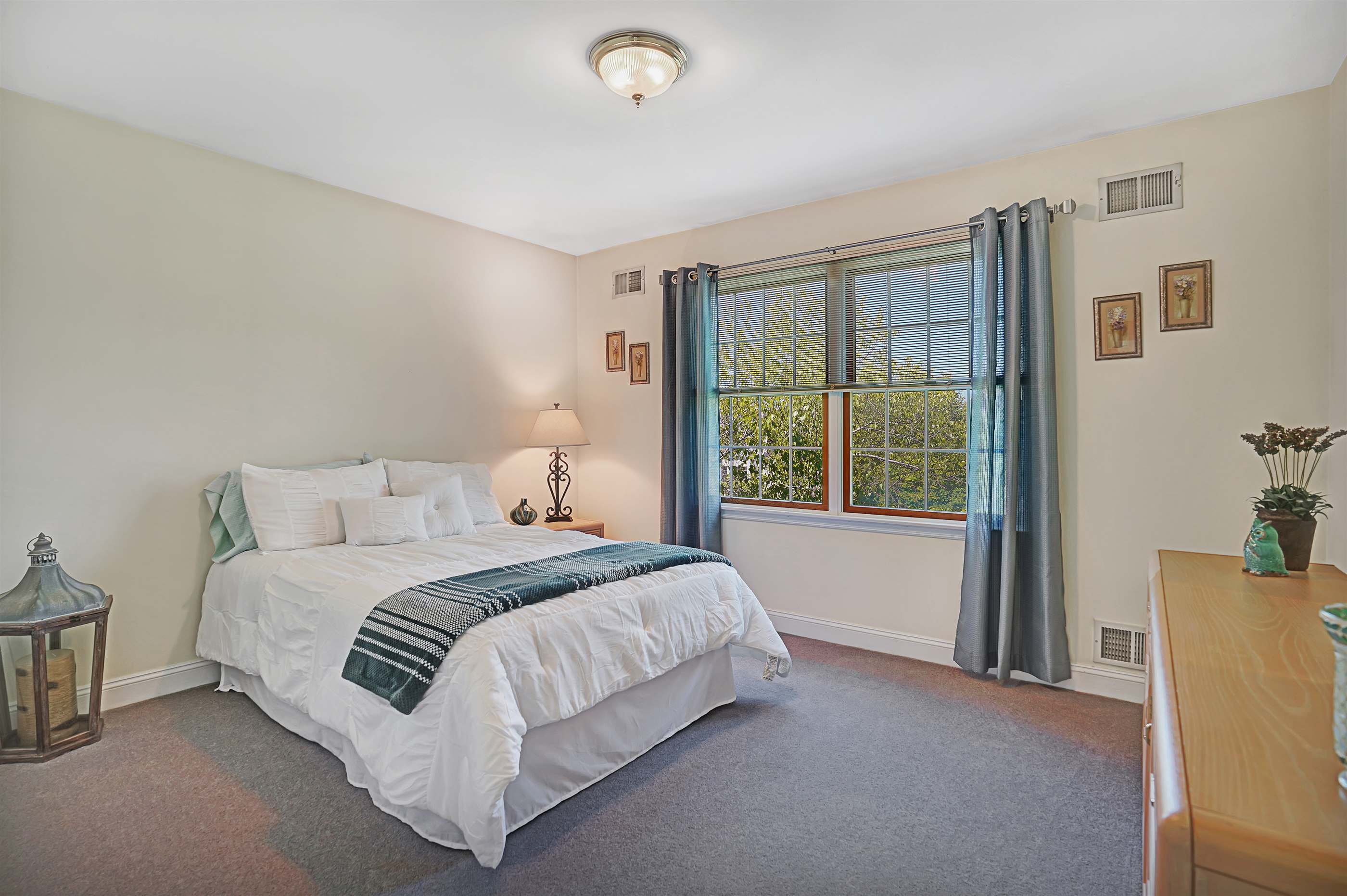 27 Joss Way, Long Hill Township, NJ 07946