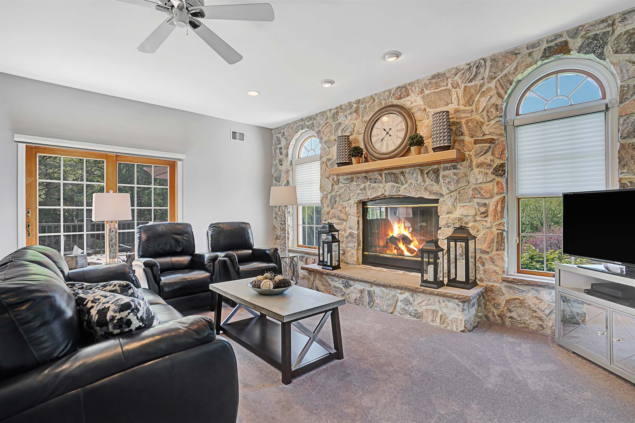 27 Joss Way, Long Hill Township, NJ 07946