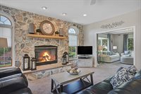 27 Joss Way, Long Hill Township, NJ 07946