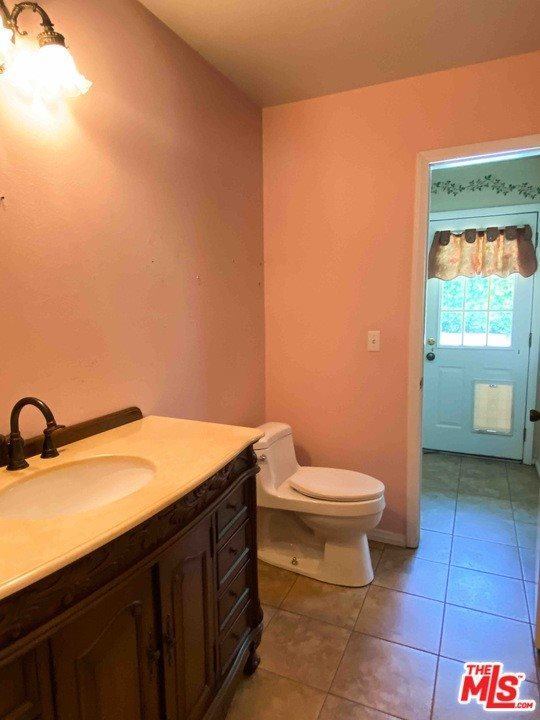 3903 East Lynnwood Avenue, Orange, CA 92869