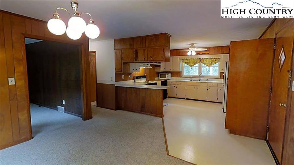 251 Lynn Hill Road, Boone, NC 28607