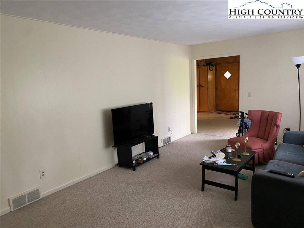 251 Lynn Hill Road, Boone, NC 28607