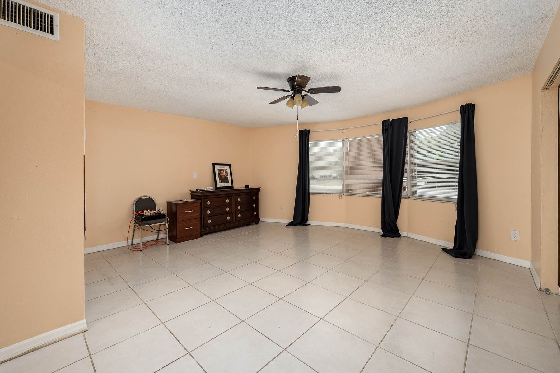 30 Mariana Ave., N. Fort Myers, FL 33917