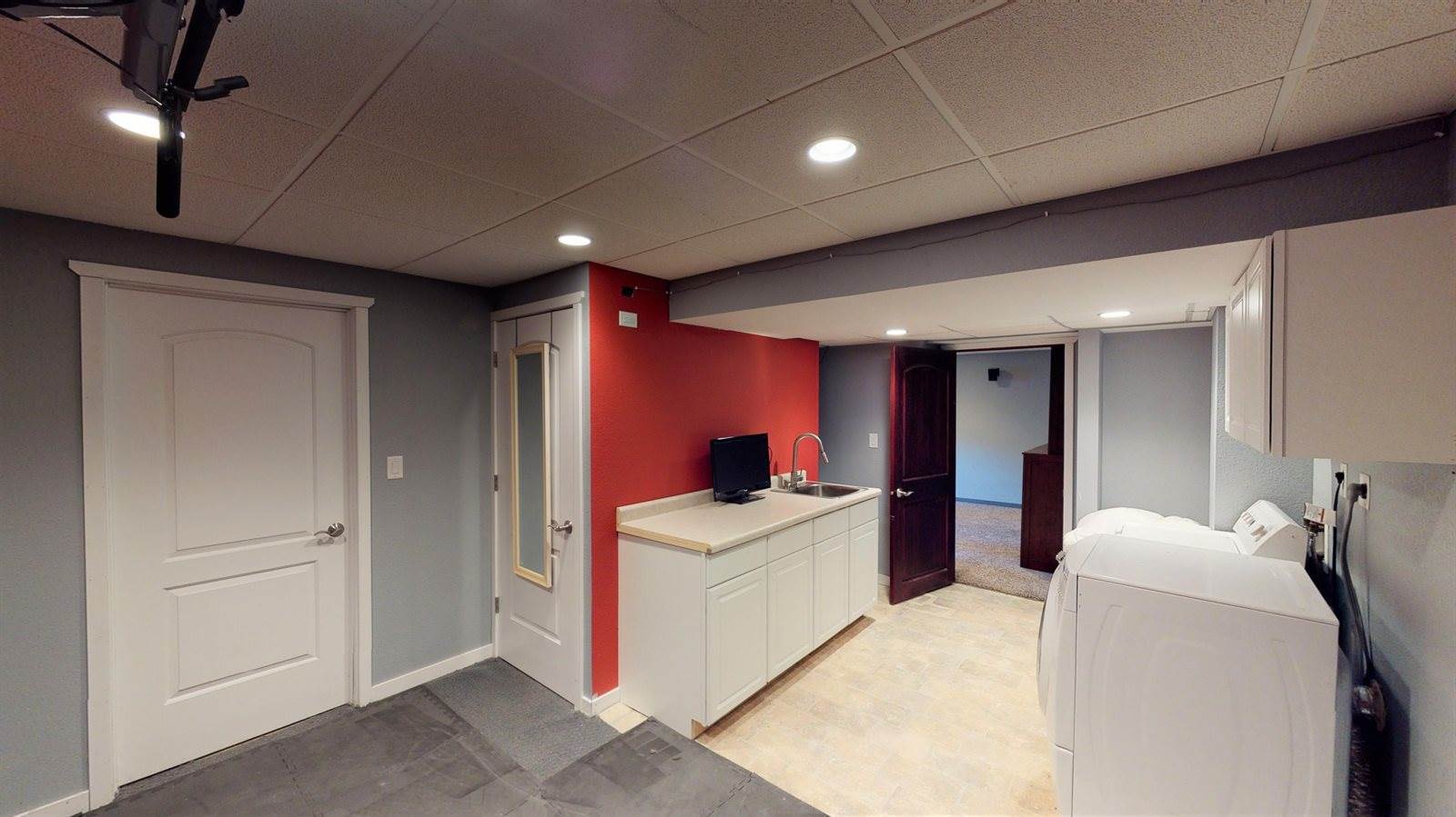 728 Lucas Ln, Jefferson, WI 53549