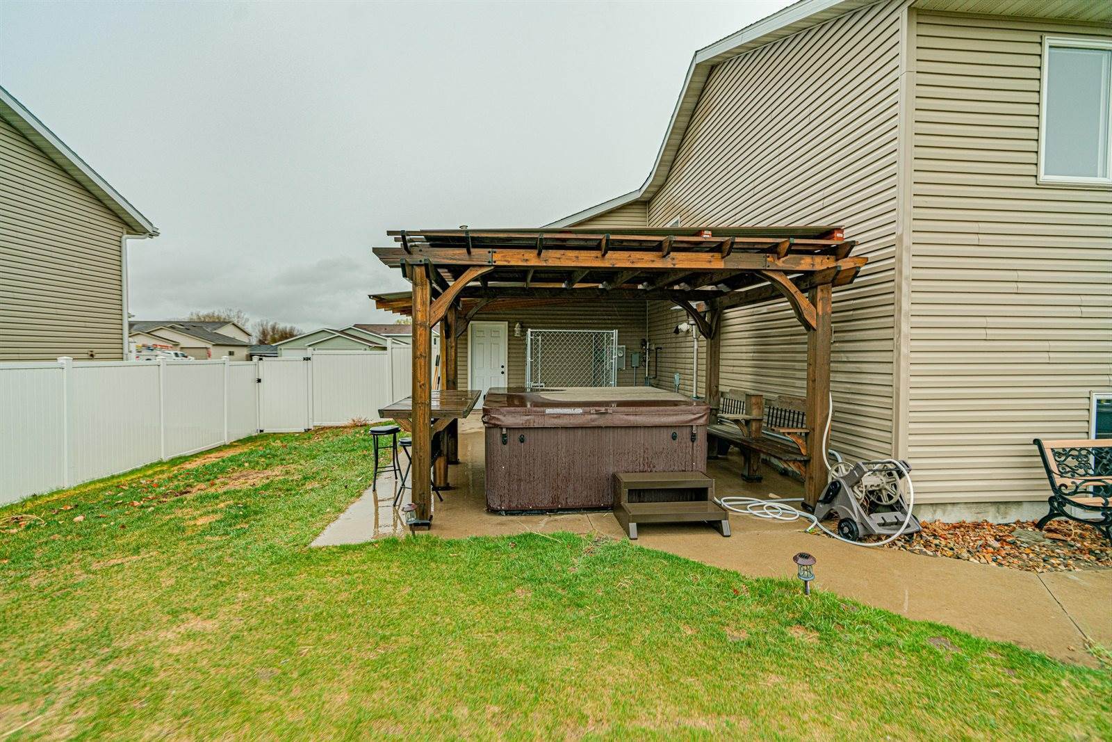 95 Haywood Drive, Lincoln, ND 58504