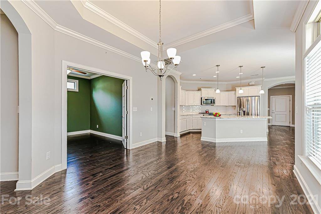 8109 Parknoll Drive, Huntersville, NC 28078