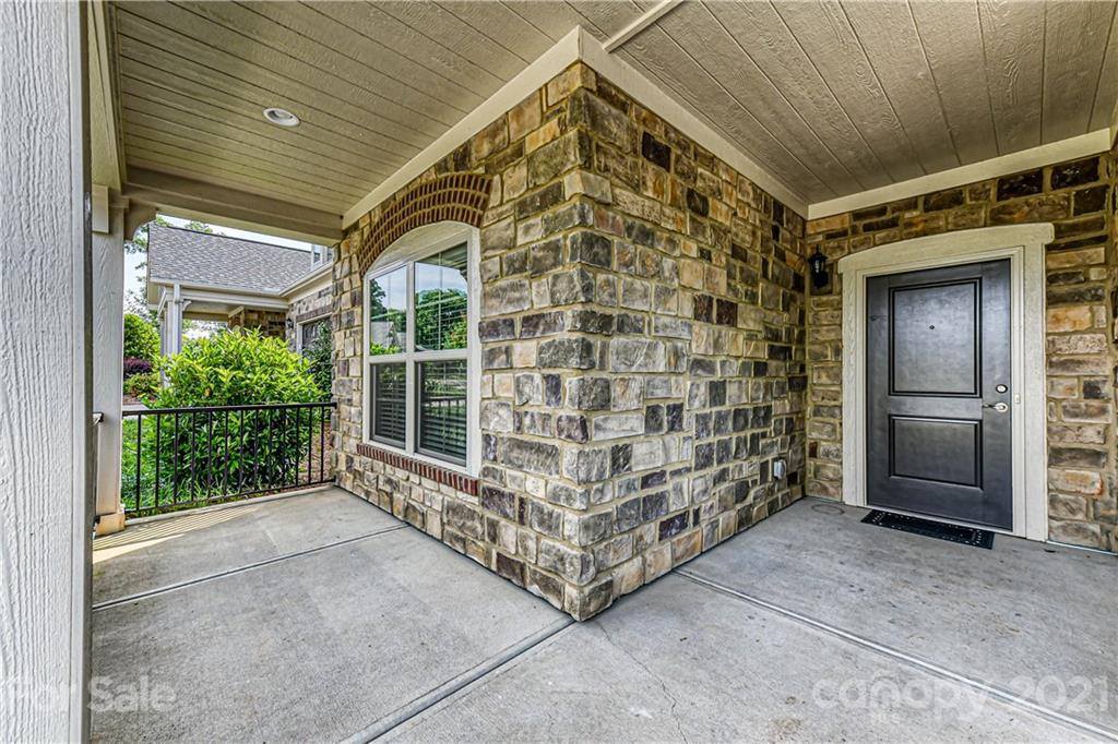 8109 Parknoll Drive, Huntersville, NC 28078