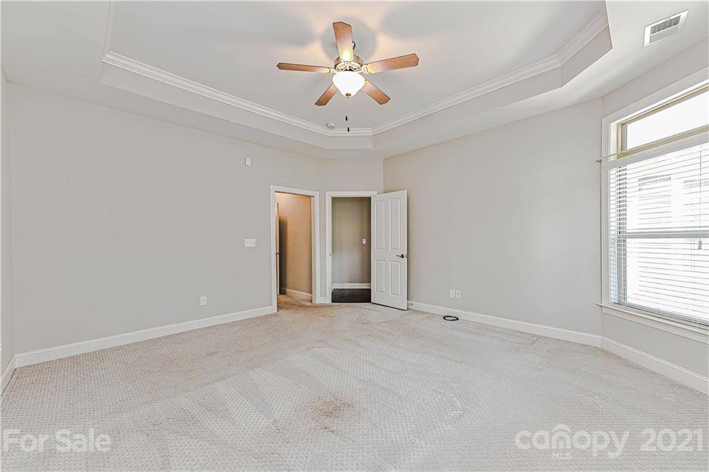 8109 Parknoll Drive, Huntersville, NC 28078
