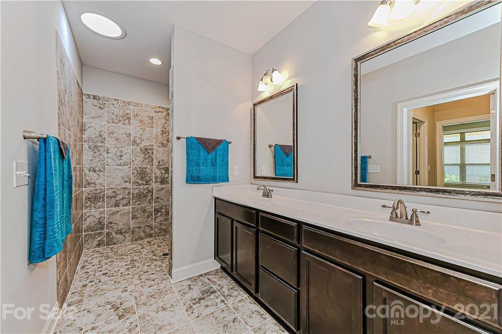 8109 Parknoll Drive, Huntersville, NC 28078