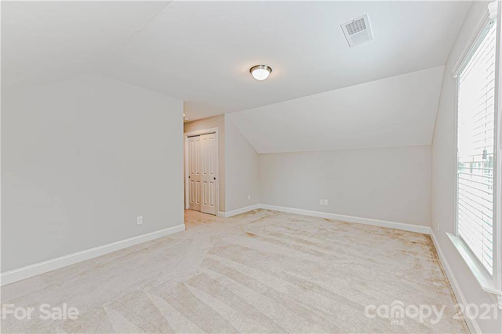 8109 Parknoll Drive, Huntersville, NC 28078