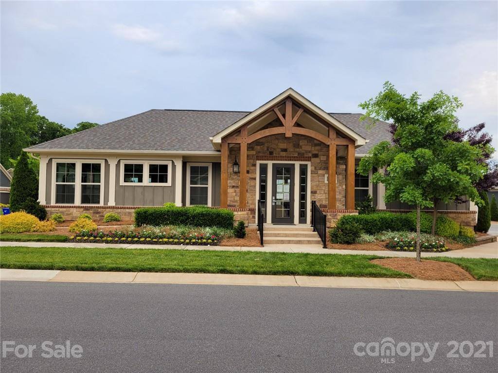 8109 Parknoll Drive, Huntersville, NC 28078