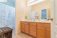 2397 Berkshire Ln, Brentwood, CA 94513