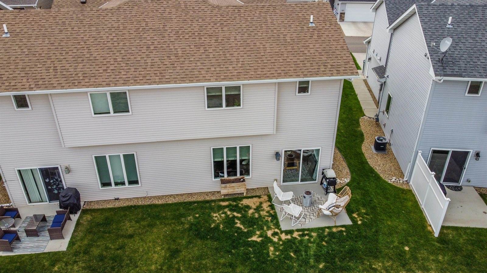 2454 Water Park Loop SE, Mandan, ND 58554