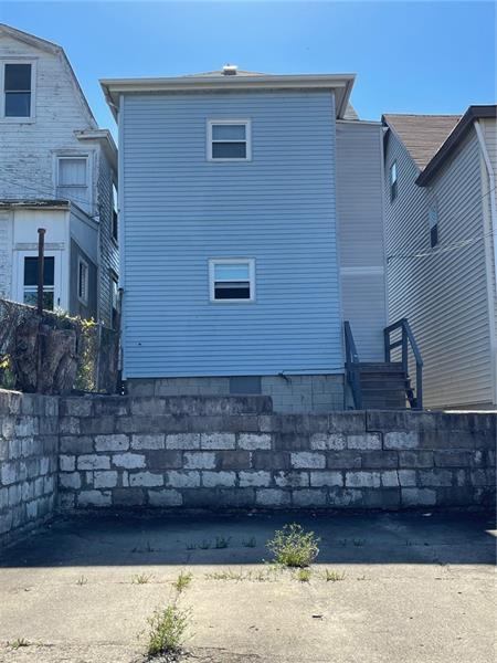 724 Wills St, Mt Washington, PA 15211