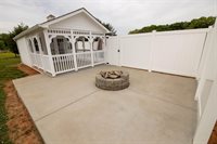 151 Stewart Lane, Woodburn, KY 42170