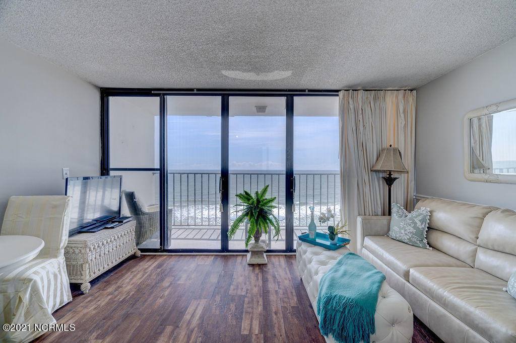 1615 Lake Park Boulevard South, Unit 904, Carolina Beach, NC 28428