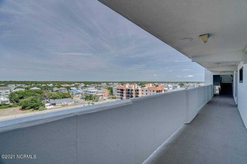 1615 Lake Park Boulevard South, Unit 904, Carolina Beach, NC 28428