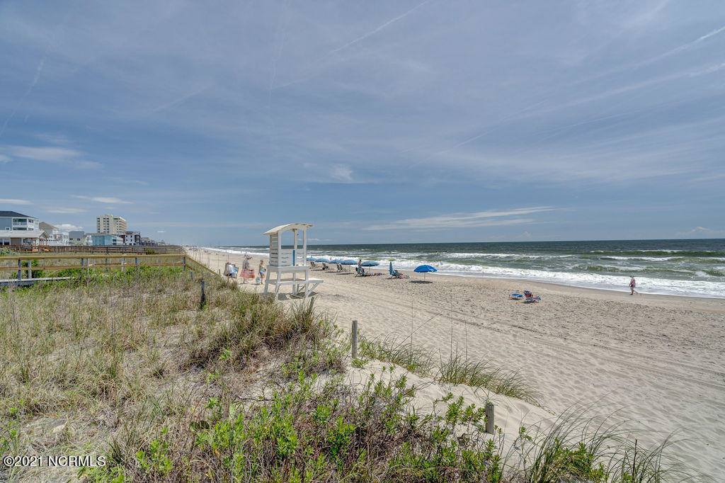 1615 Lake Park Boulevard South, Unit 904, Carolina Beach, NC 28428