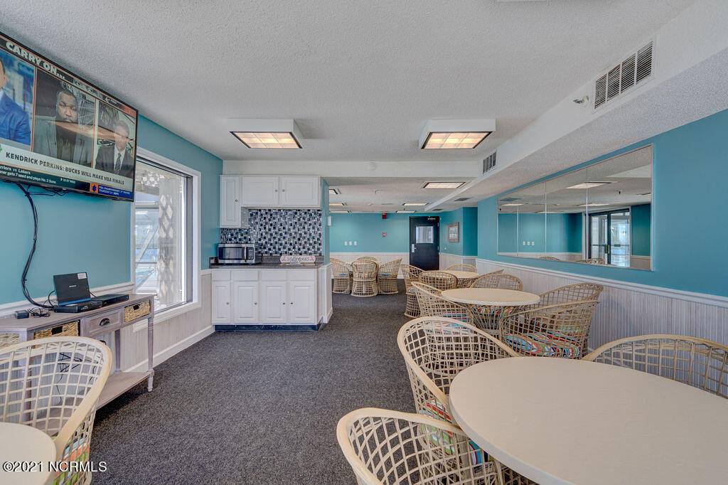 1615 Lake Park Boulevard South, Unit 904, Carolina Beach, NC 28428