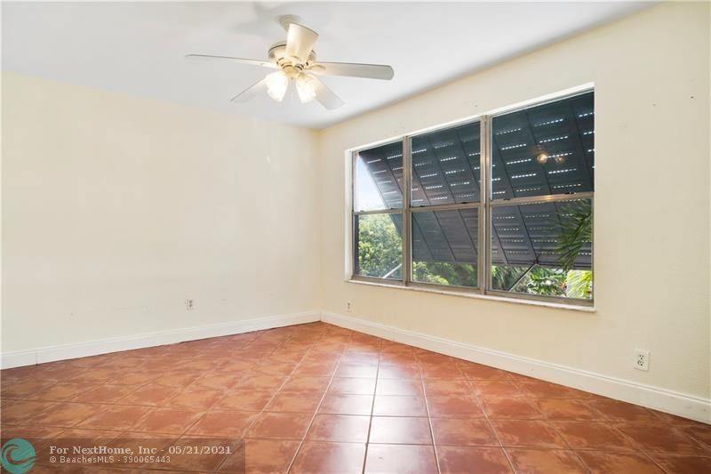 2400 NE 33rd Ave, #211, Fort Lauderdale, FL 33305