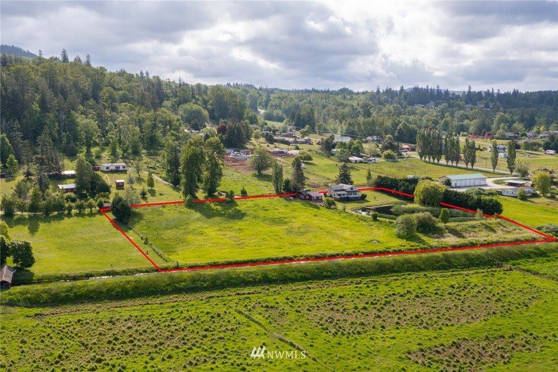 20384 Hill Creek Ln, Mount Vernon, WA 98274