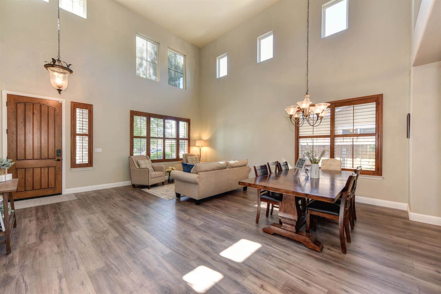 3080 Big Bear Dr, Roseville, CA 95747