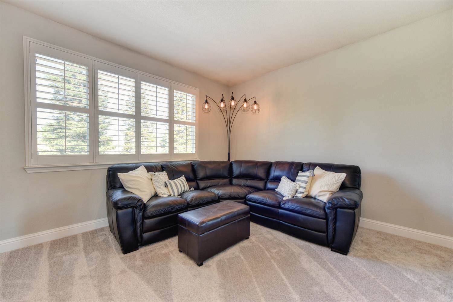 3080 Big Bear Dr, Roseville, CA 95747