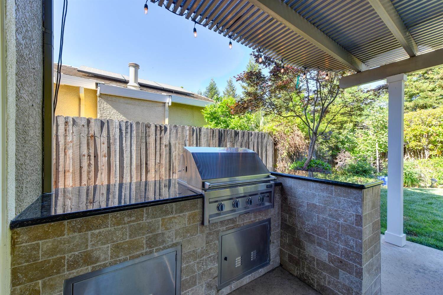 3080 Big Bear Dr, Roseville, CA 95747