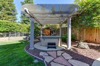 3080 Big Bear Dr, Roseville, CA 95747