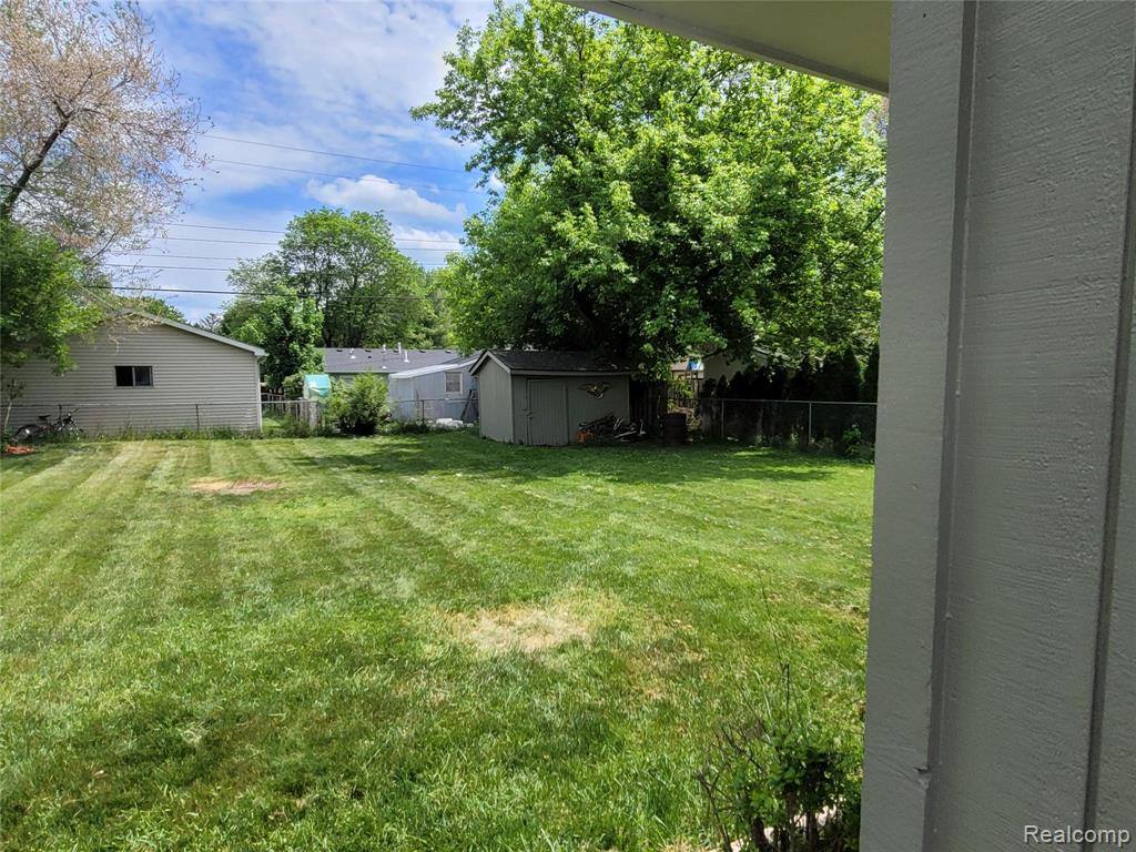 6407 Richalle Street, Green Oak Township, MI 48116