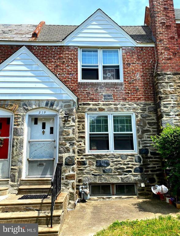 219 North Cedar Lane, Upper Darby, PA 19082