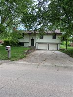 3030 SE Eveningtide Way, Topeka, KS 66605