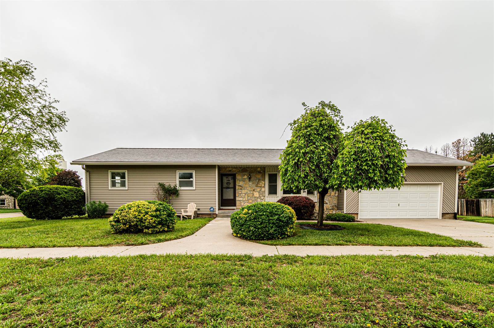 526 Wheatland Drive, Junction City, KS 66441