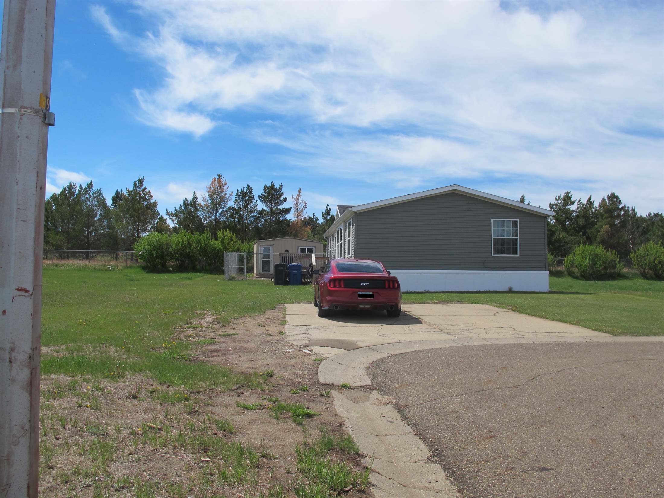 256 G Street, Dickinson, ND 58601