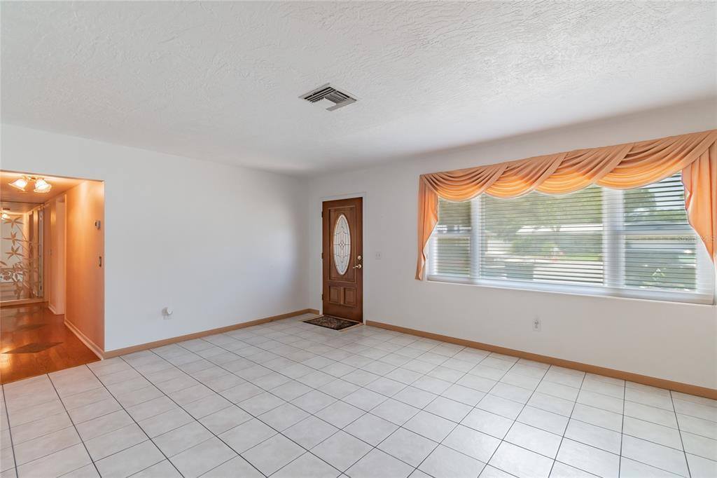 1371 Campbell Court, Clearwater, FL 33756