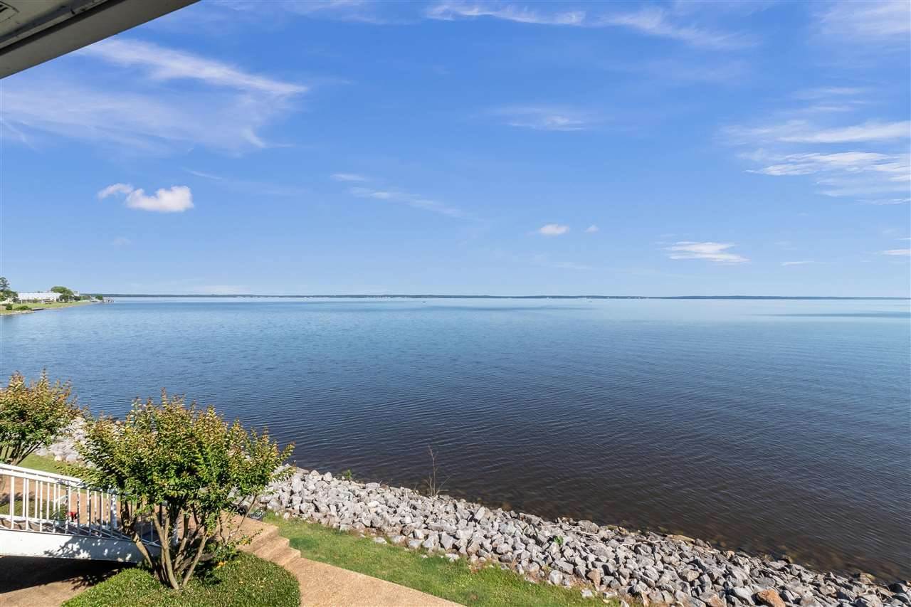 62 Lake Barnett Dr, Brandon, MS 39047