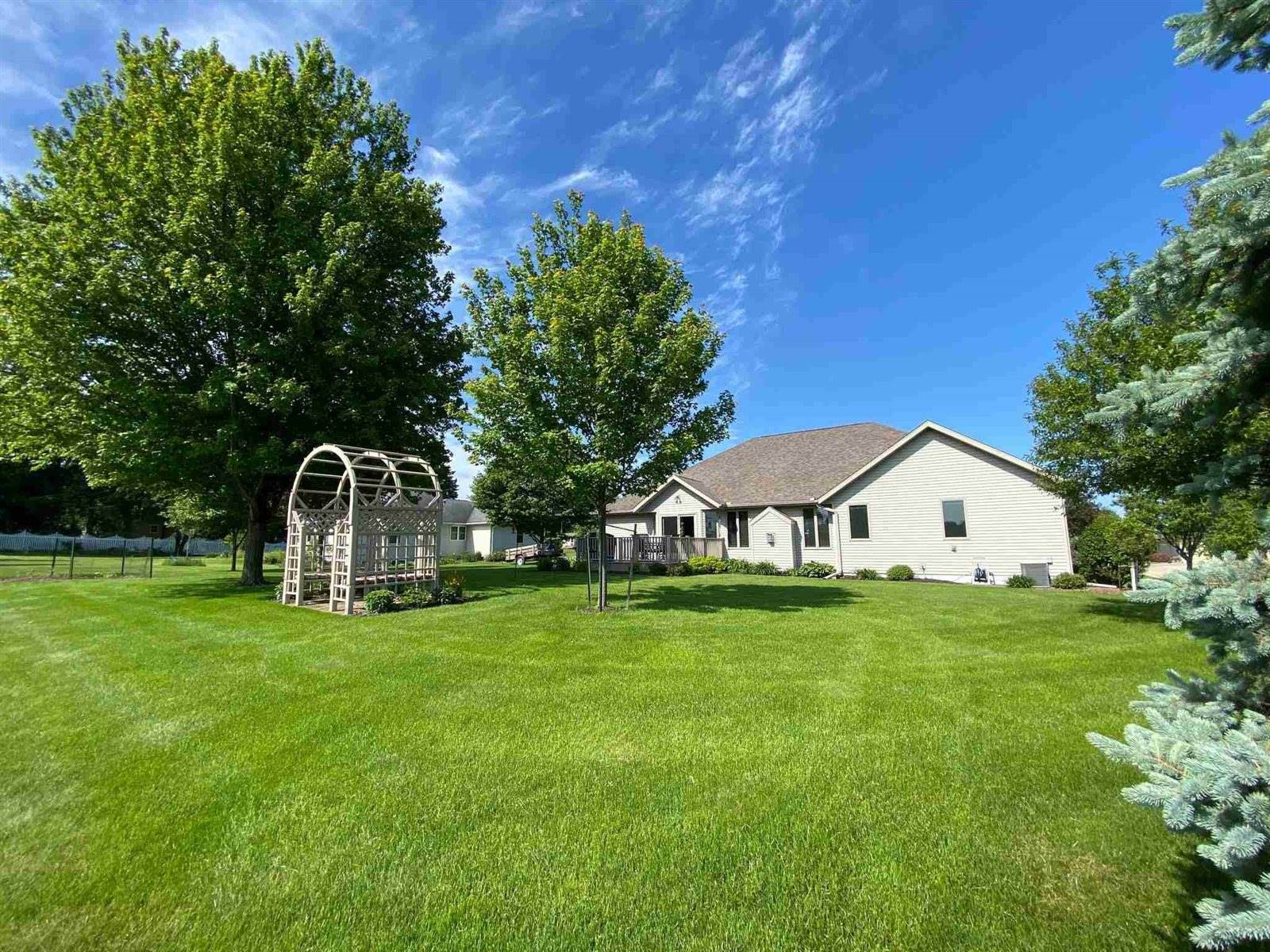 407 S Sycamore Avenue, Marshfield, WI 54449