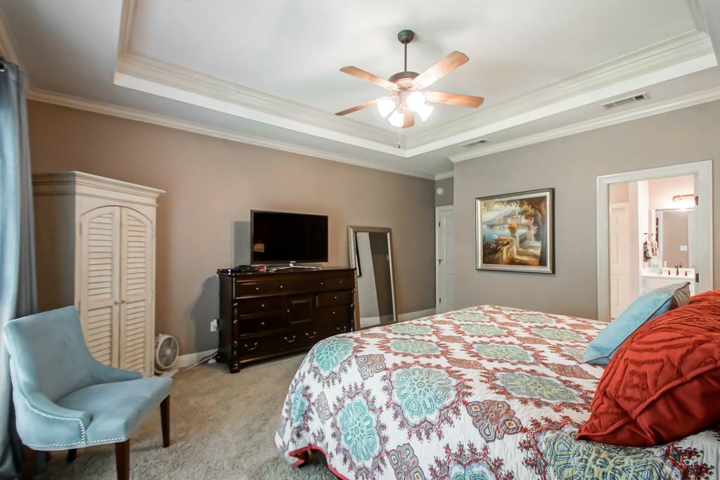 37309 S Lakeshore Ave, Prairieville, LA 70769